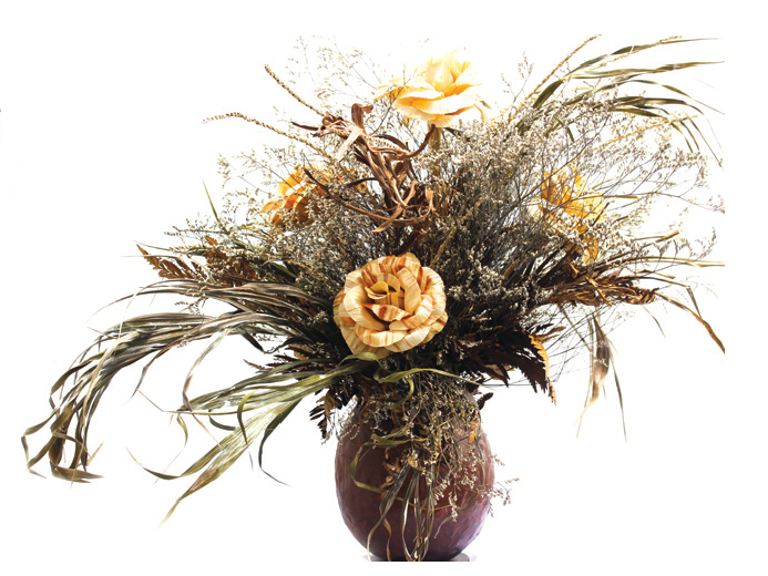 Vaso com flores desidratadas